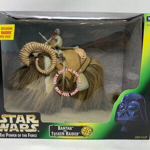 Star Wars Power of the Force Bantha and Tusken Raider Action Figure